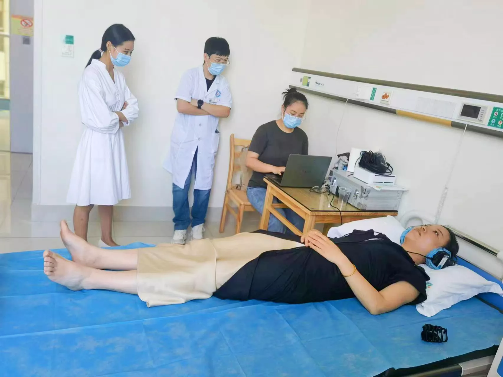 珍爱光明活动—义诊暖人心呵护眼健康